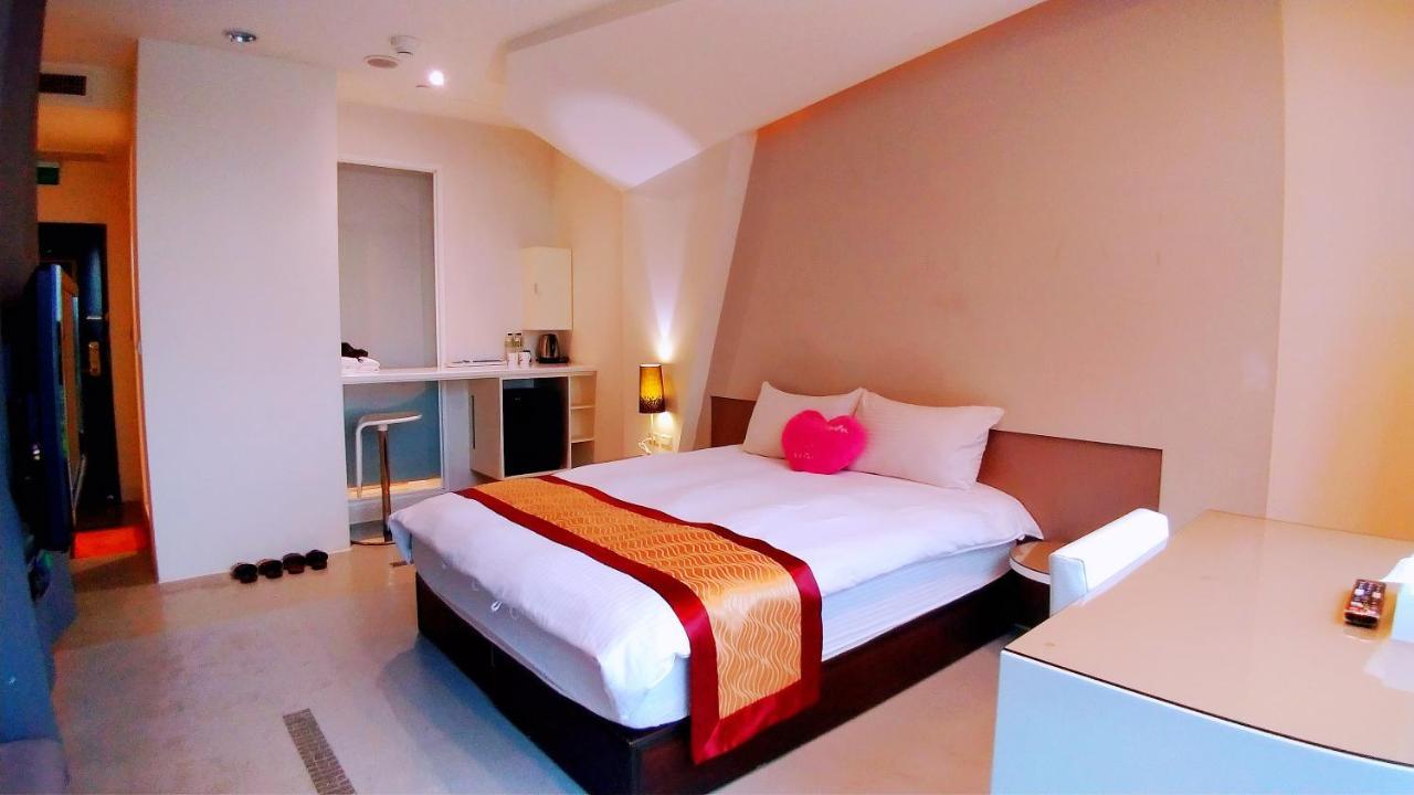 85 Leisurely Hotell Kaohsiung Eksteriør bilde